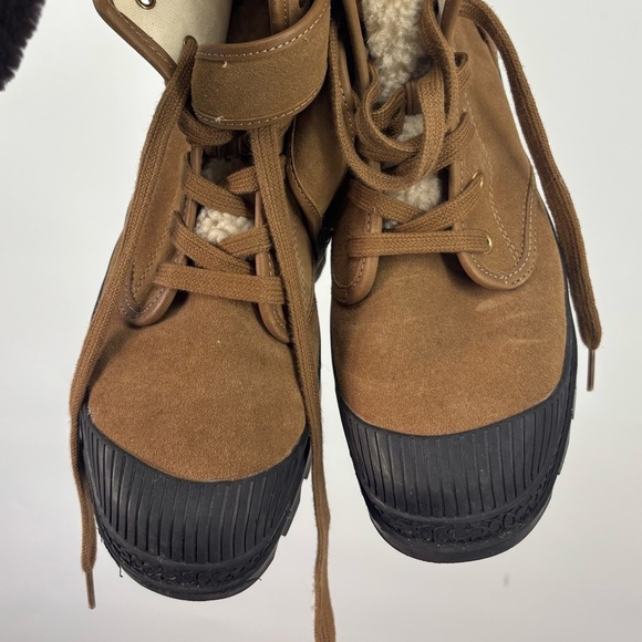 Coach Trooper Mid Top Boot in Tan Suede with Black Sole Shearling Interior 10 - Picture 5 of 6